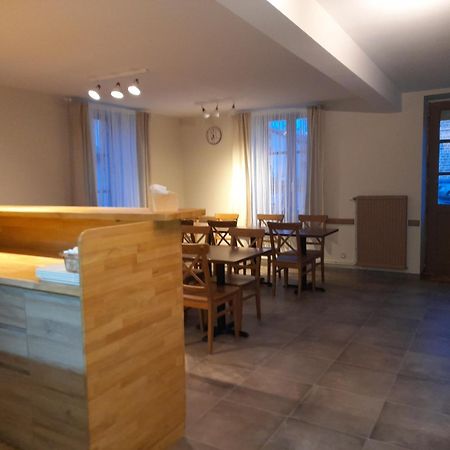 Les Pierres Roses Bed & Breakfast Coise Bagian luar foto
