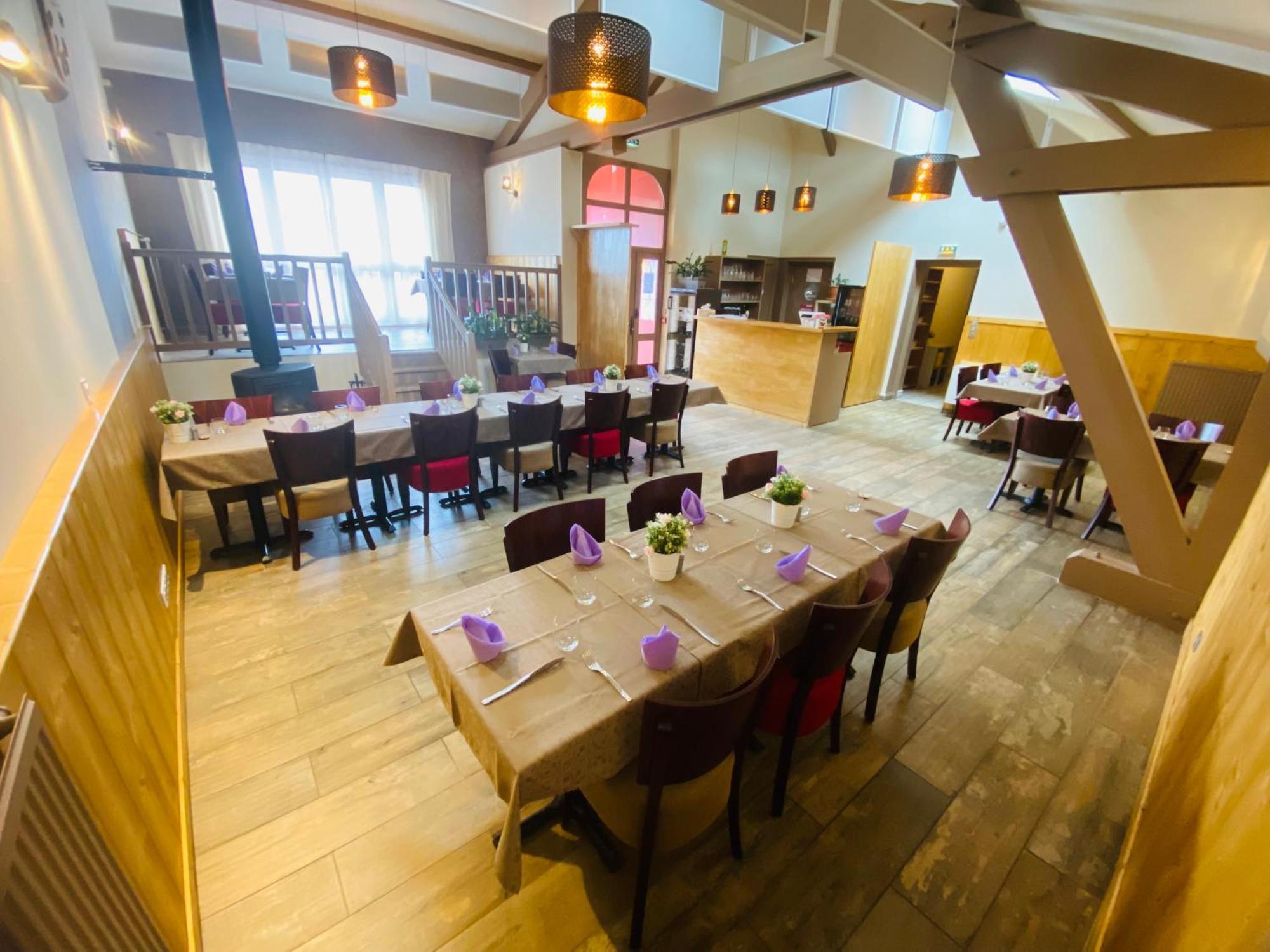 Les Pierres Roses Bed & Breakfast Coise Bagian luar foto